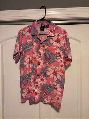 Marvel Pink Floral Captain America  Button-Down Shirt with Teal Accents